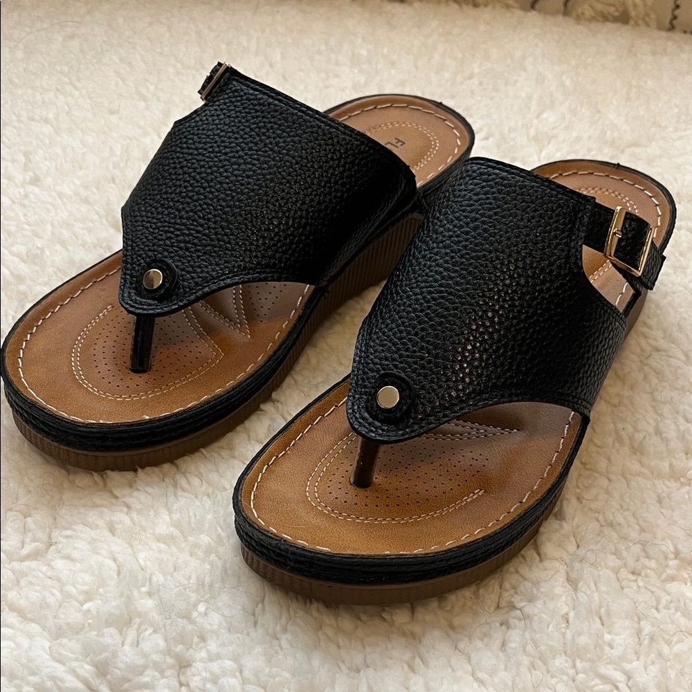 Black Flexstep Comfort Sandals with Buckle